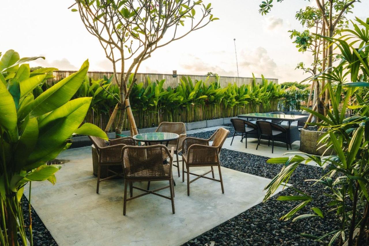 Tanaga Coliving Hotel Семиняк Екстериор снимка