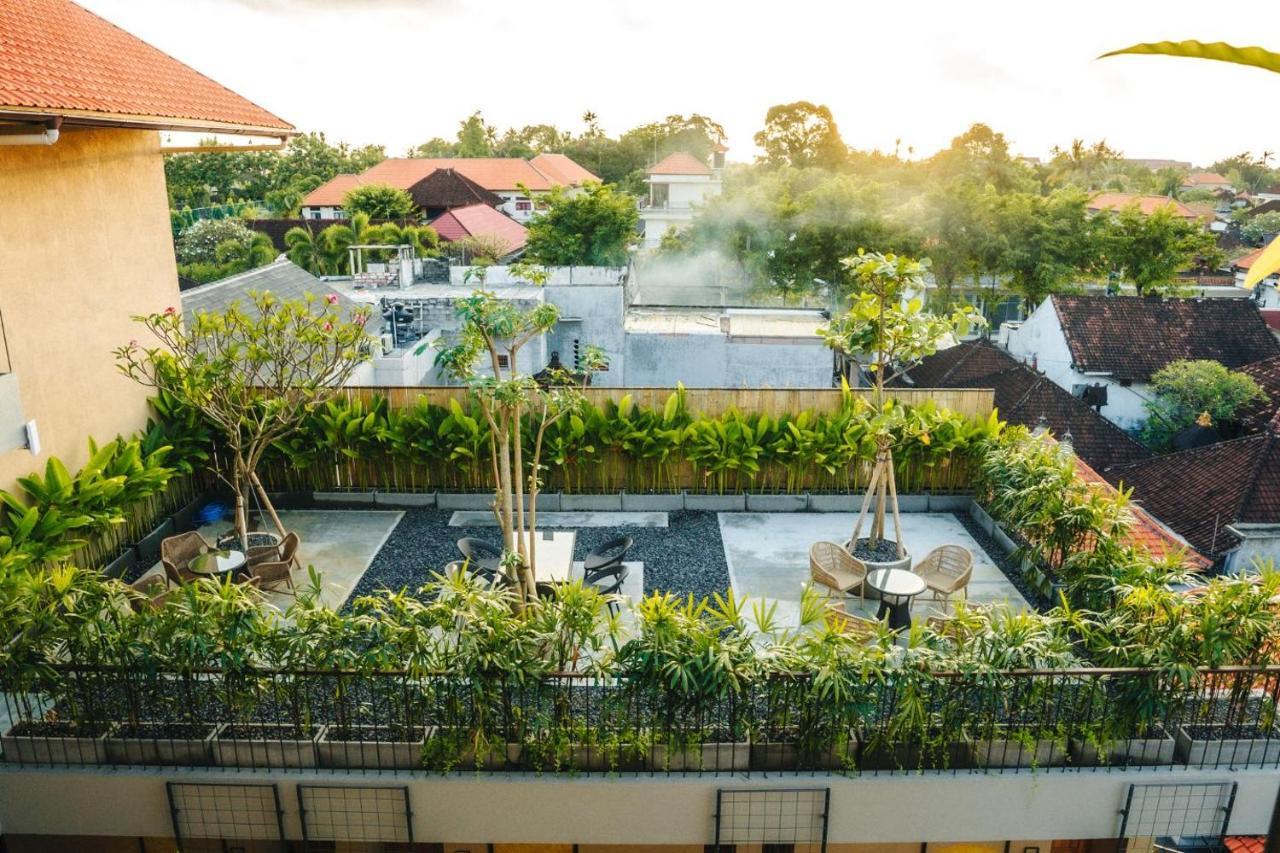 Tanaga Coliving Hotel Семиняк Екстериор снимка